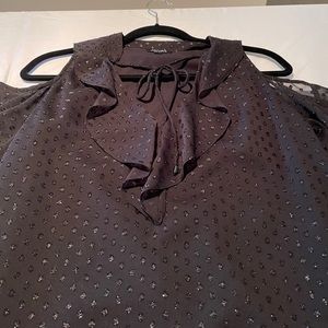 Jones of New York cold shoulder top size S